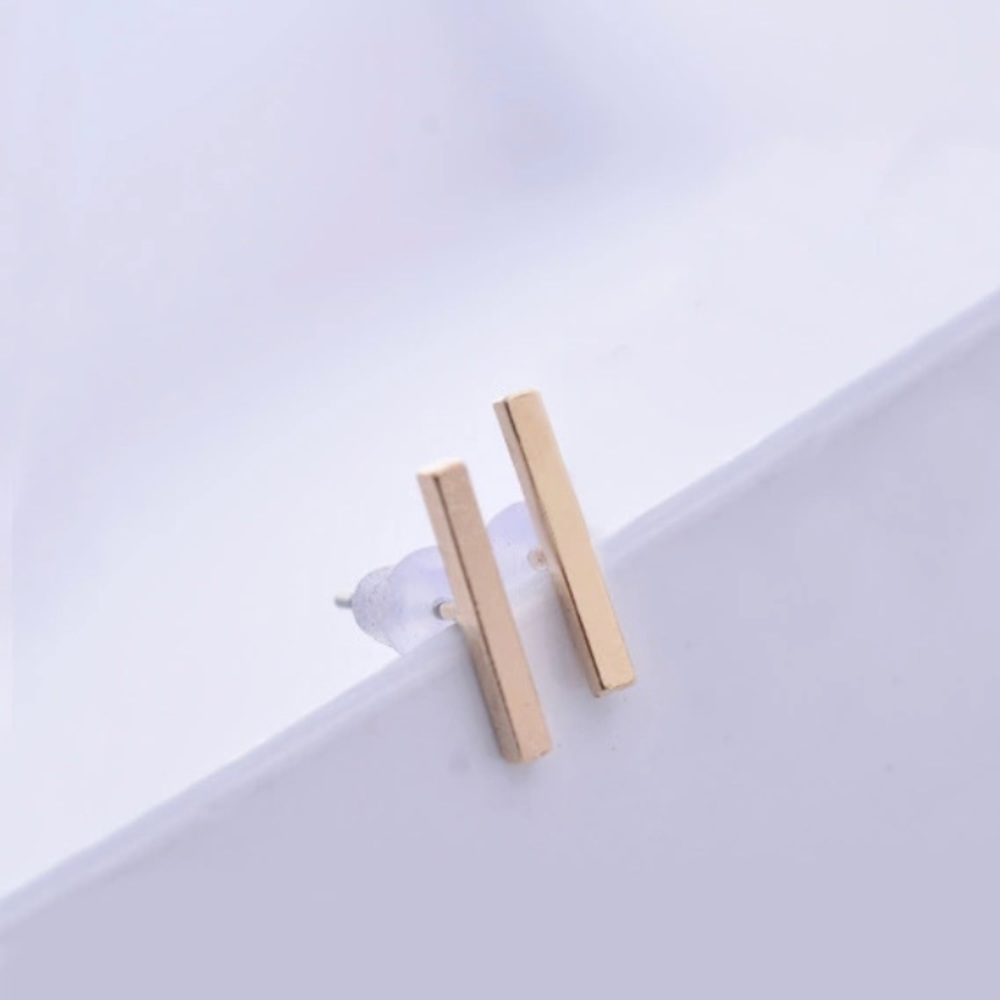 Gold Studded Earrings